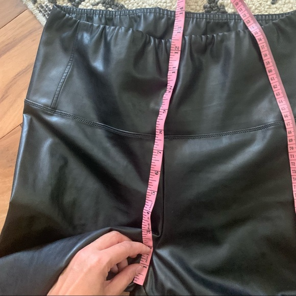 Aritzia Wilfred Free Daria Faux Leather Legging Pant - Picture 7 of 11